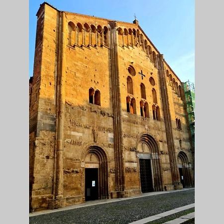 Maison Marina_Pavia San Michele Centro Storico Luaran gambar